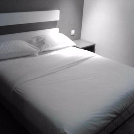 Jj Boutique Hotel Петалинг Джая Екстериор снимка